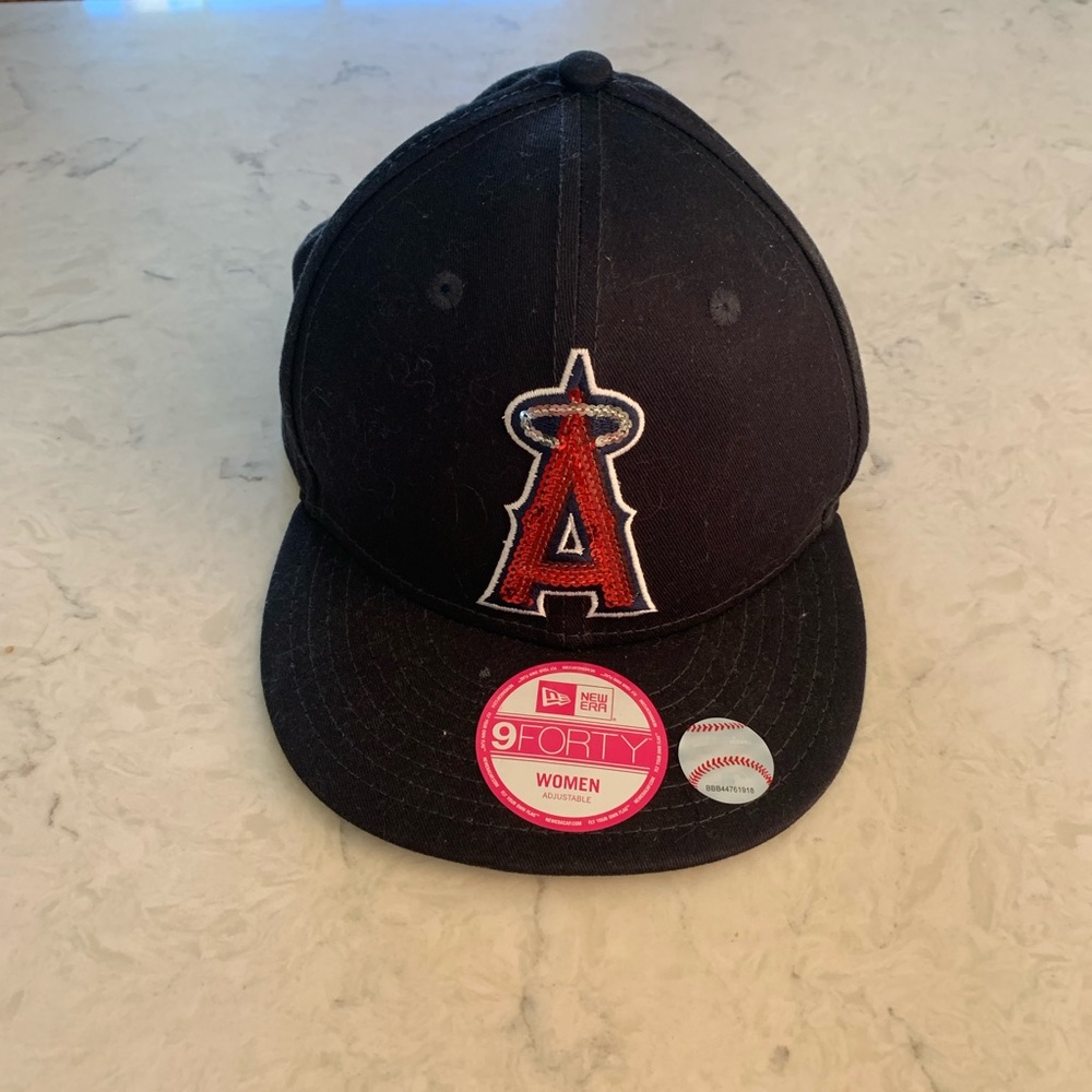 Women’s Los Angeles angel hat